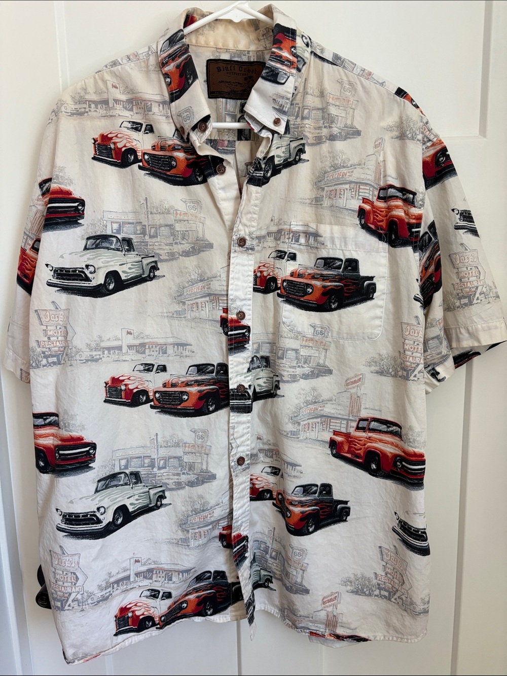 100% cotton White Short-Sleeve Vintage Car Print Shirt